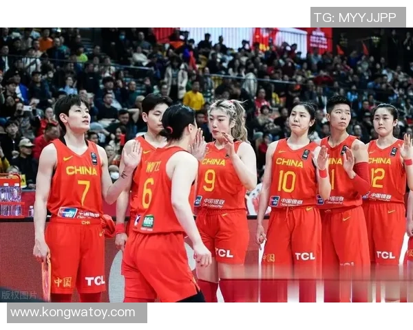 08年奥运会女篮巅峰对决中国队迎战强敌西班牙队的精彩瞬间 08年奥运会女篮巅峰对决中国队迎战强敌西班牙队的精彩瞬间